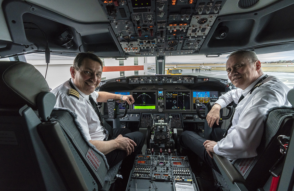 United Airlines тратит $3 млн на отпуск для невакцинированных пилотов