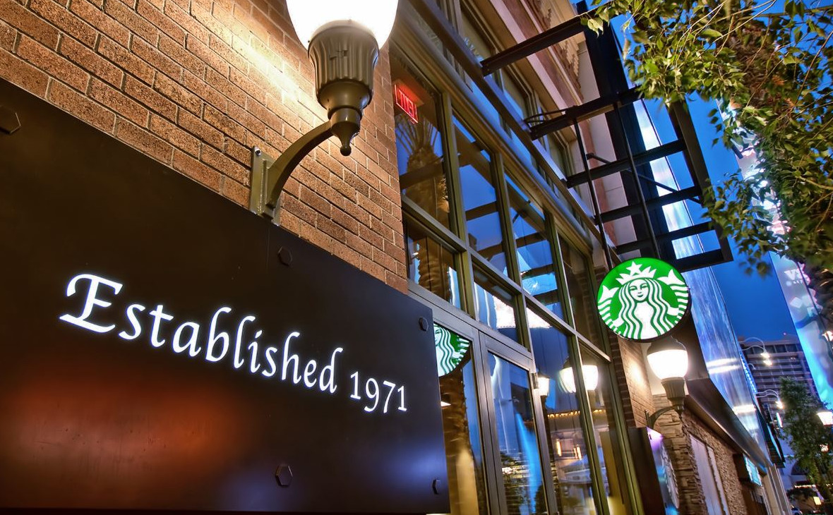 Сирена в короне: как сеть Starbucks сделала кофе жизненной необходимостью