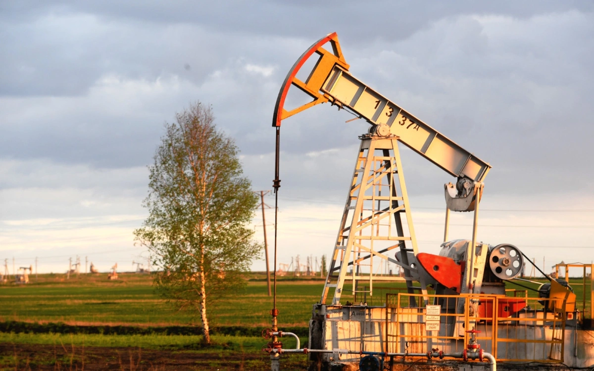 Цена нефти Brent впервые почти за две недели превысила $68 за баррель