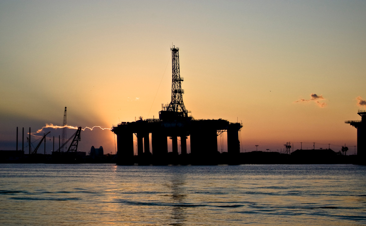 Цена нефти Brent упала ниже $26 за баррель