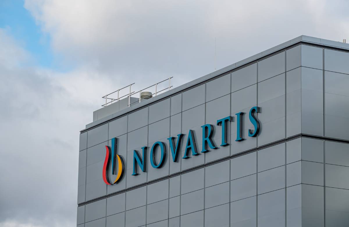 Blackstone и Carlyle могут совместно купить подразделение Novartis