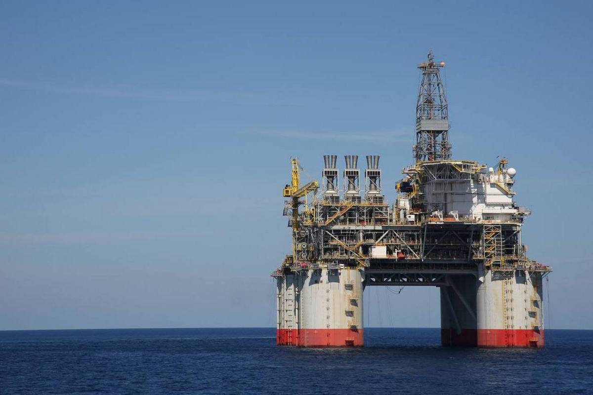 Добыча нефти и газа на месторождении Big Foot в Мексиканском заливе. Компания Chevron, которая ведет здесь добычу, рассчитывает, что обнаруженных здесь запасов в 200 млн баррелей хватит на 35 лет