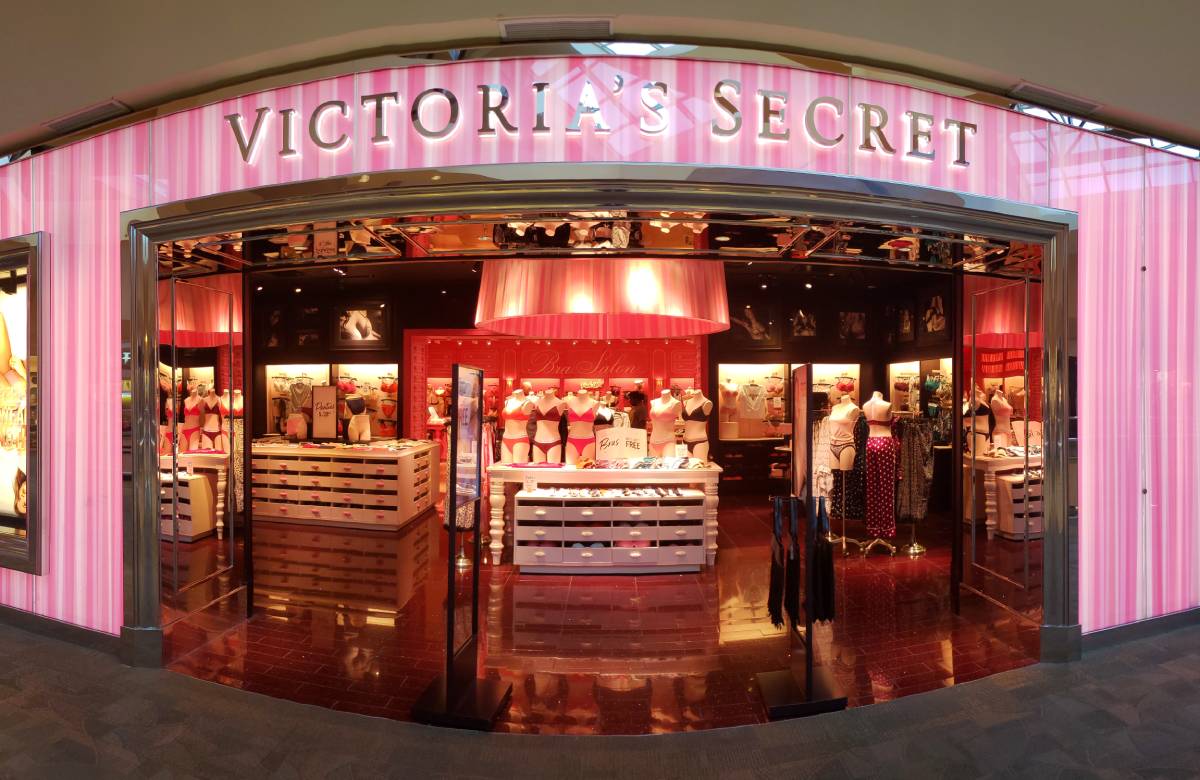 Victoria's Secret приостановила работу магазинов и сайта в России