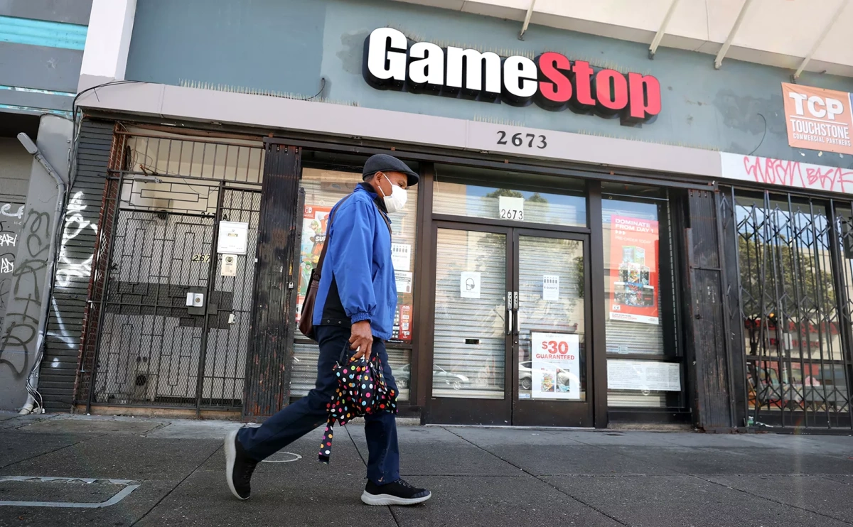 GameStop намерен поощрить сотрудников с помощью акций и повышения зарплат