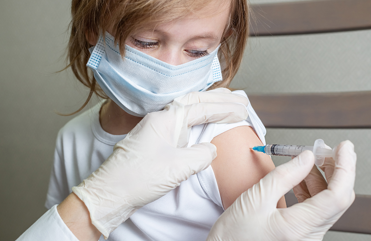 ЕС одобрил вакцину Moderna для подростков