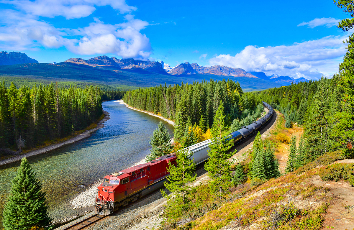 CP Rail вынуждена приостановить свою деятельность в Канаде и США