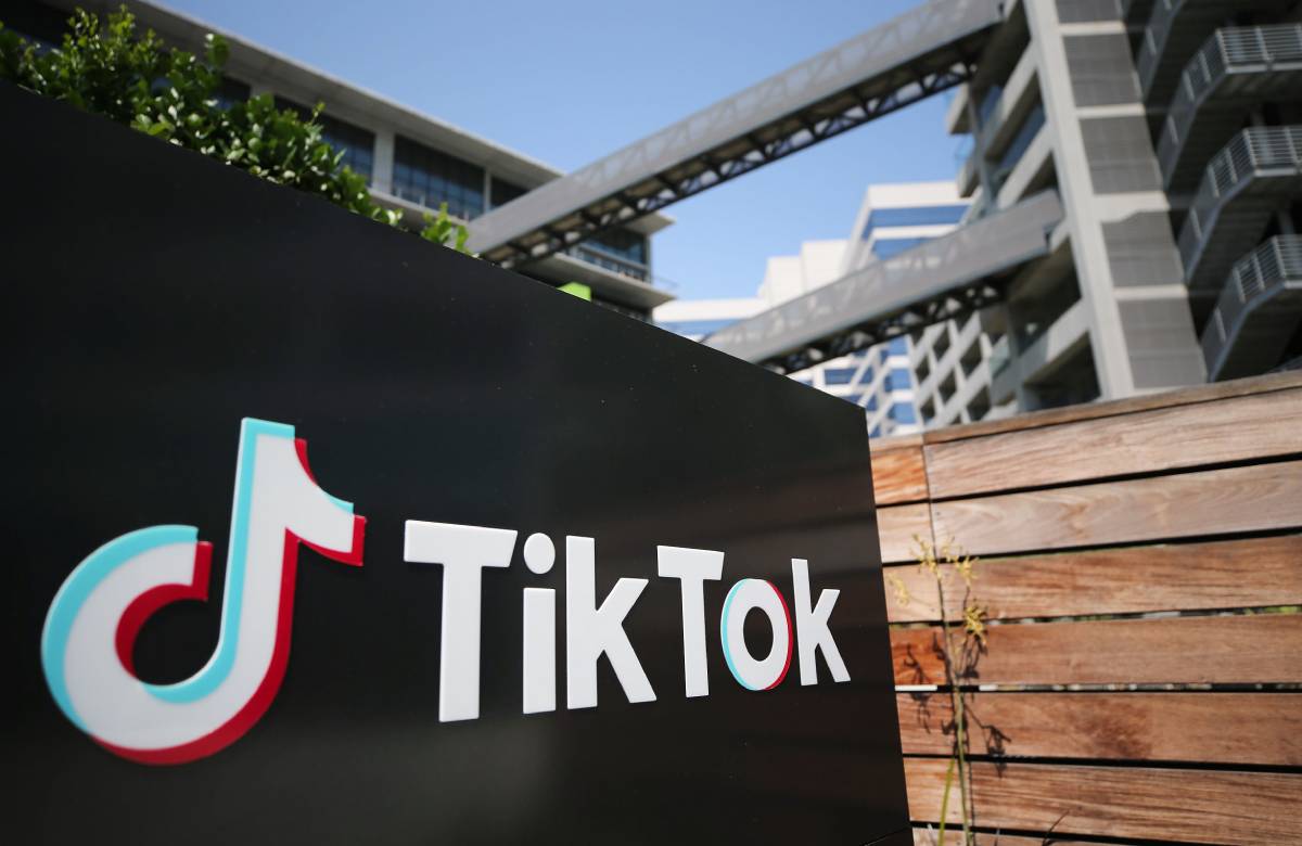 Число ежемесячных пользователей TikTok достигло 1 млрд по всему миру