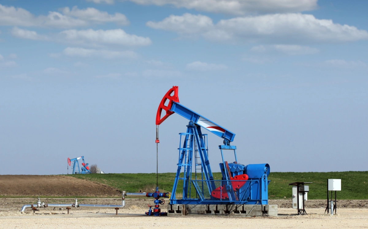 Цена нефти Brent впервые в апреле опустилась ниже $79 за баррель