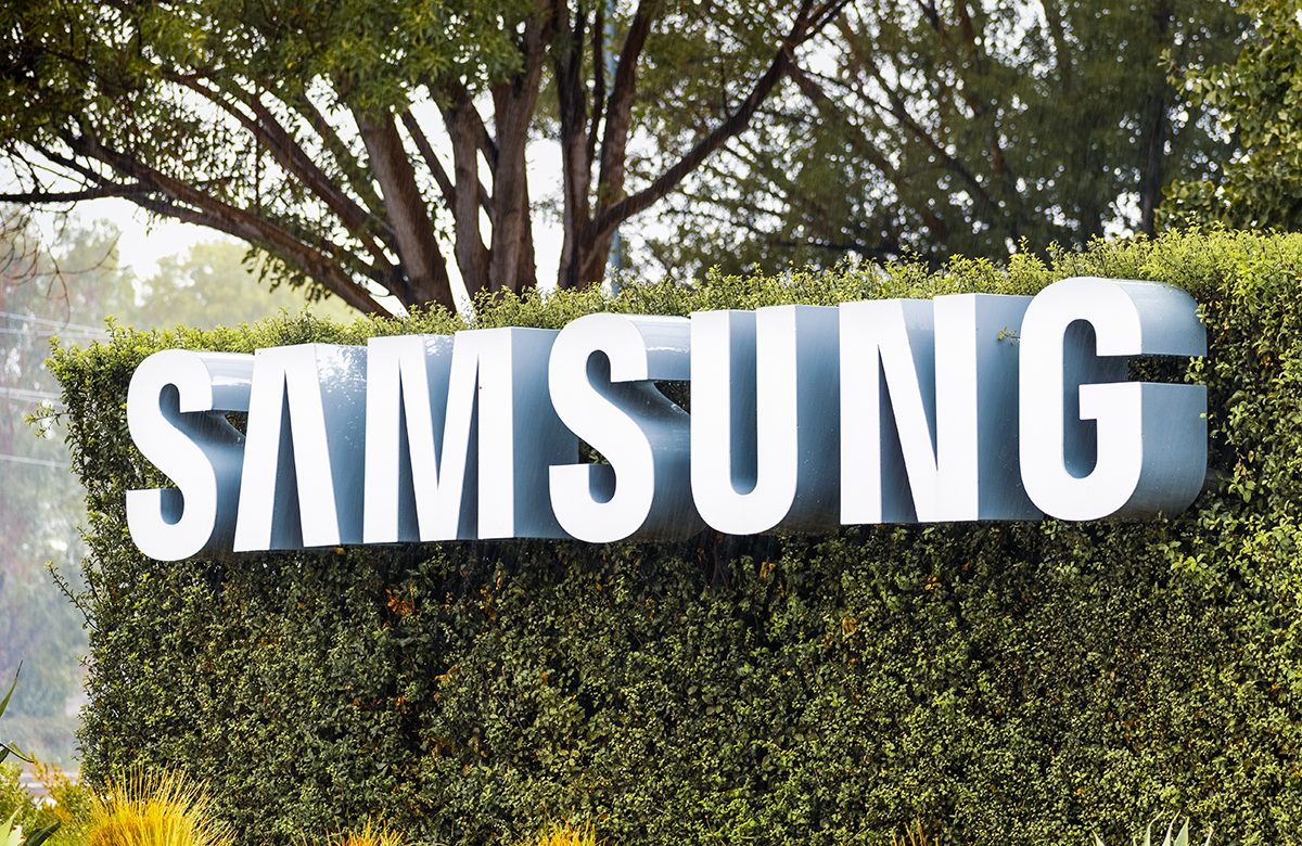 Семья покойного главы концерна Samsung продаст акции для уплаты налогов