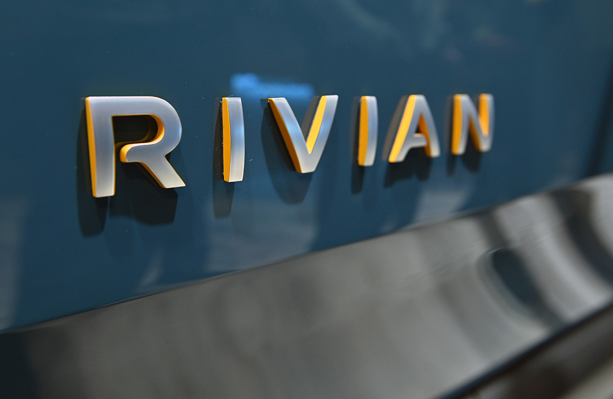 Электрический пикап R1S SUV от Rivian получил официальный стандарт EPA