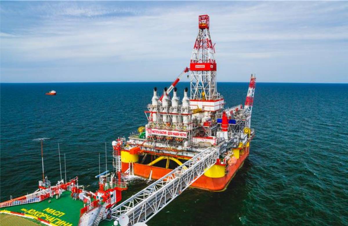 ЛУКОЙЛ получил долю в 50% в дочерней компании «Газпром нефти»