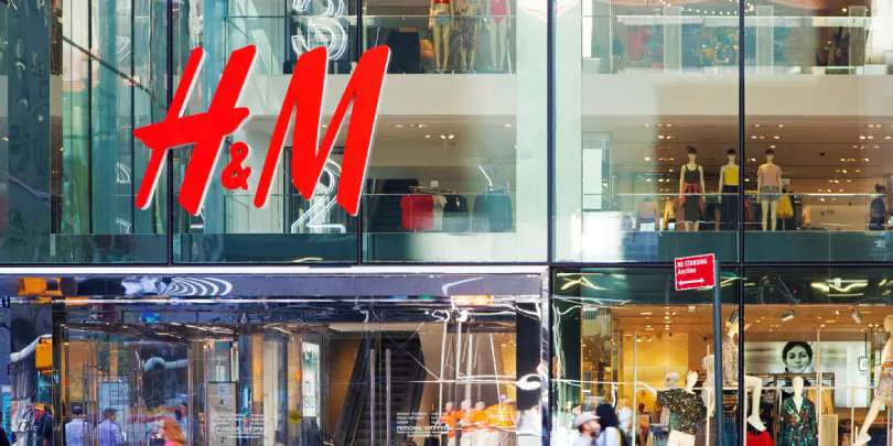 Чистая прибыль H&M за январь — август сократилась на 30%