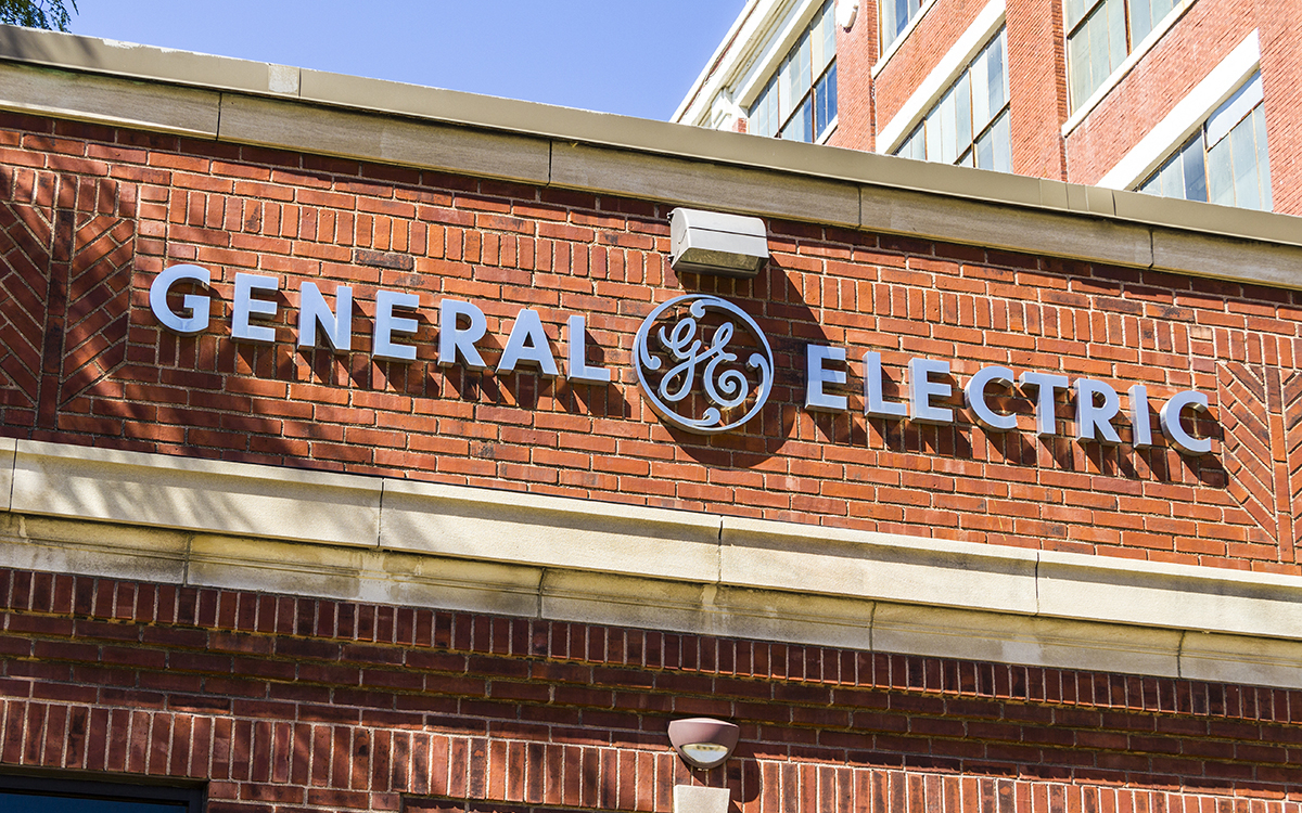 Акции General Electric взлетели на 17% на сообщении о разделении компании