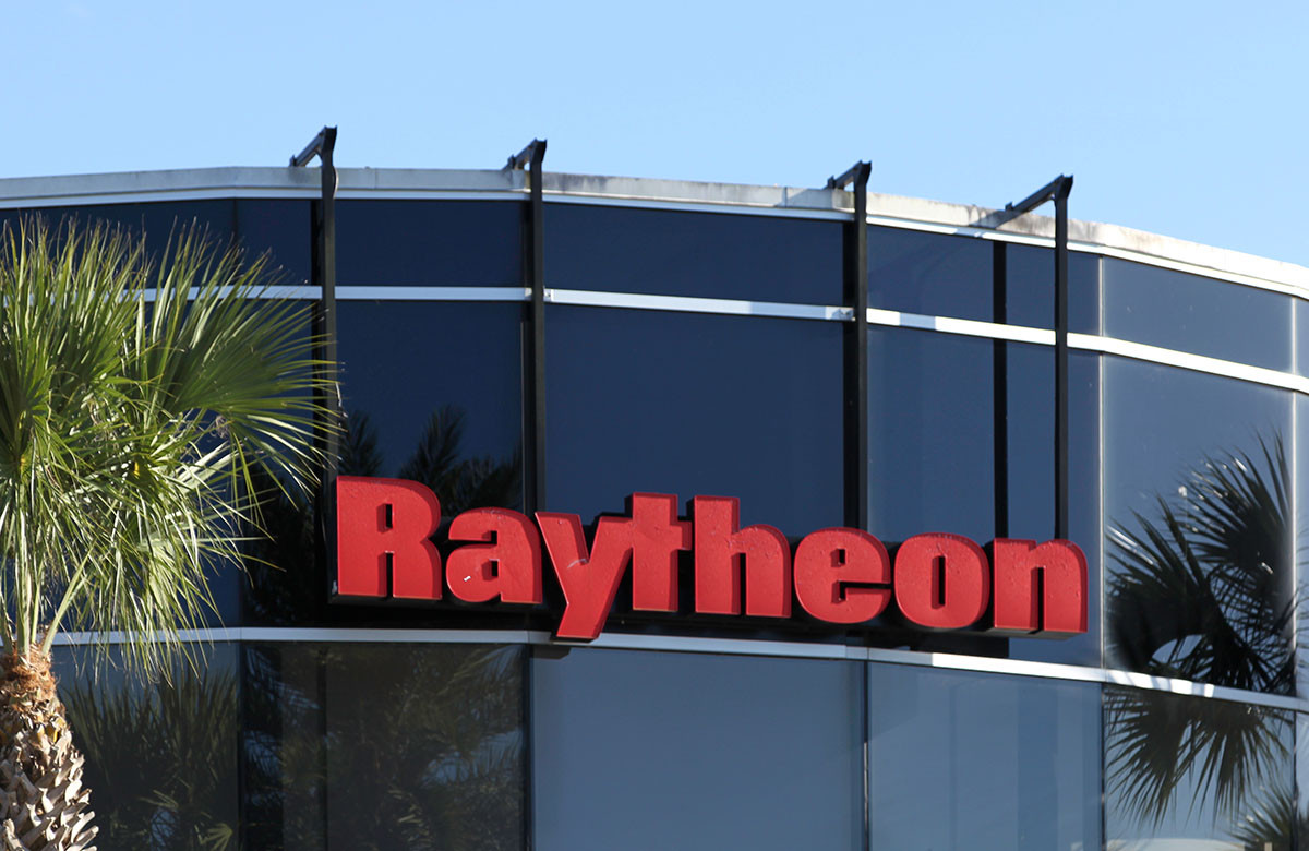 Raytheon может продать немецкого производителя компасов за $200 млн