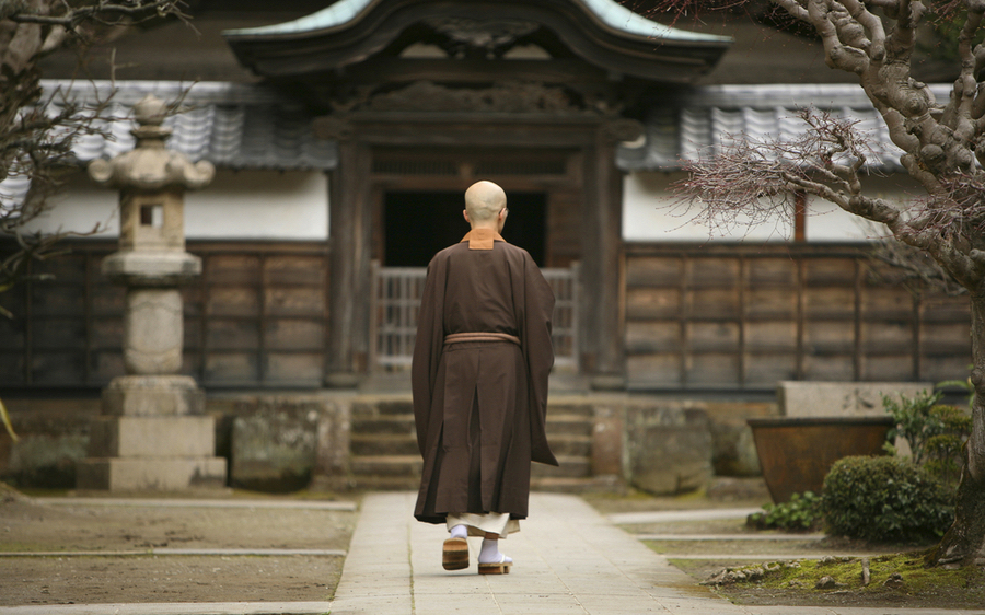 У буддийских монахов Японии стали популярны «зеленые» инвестиции