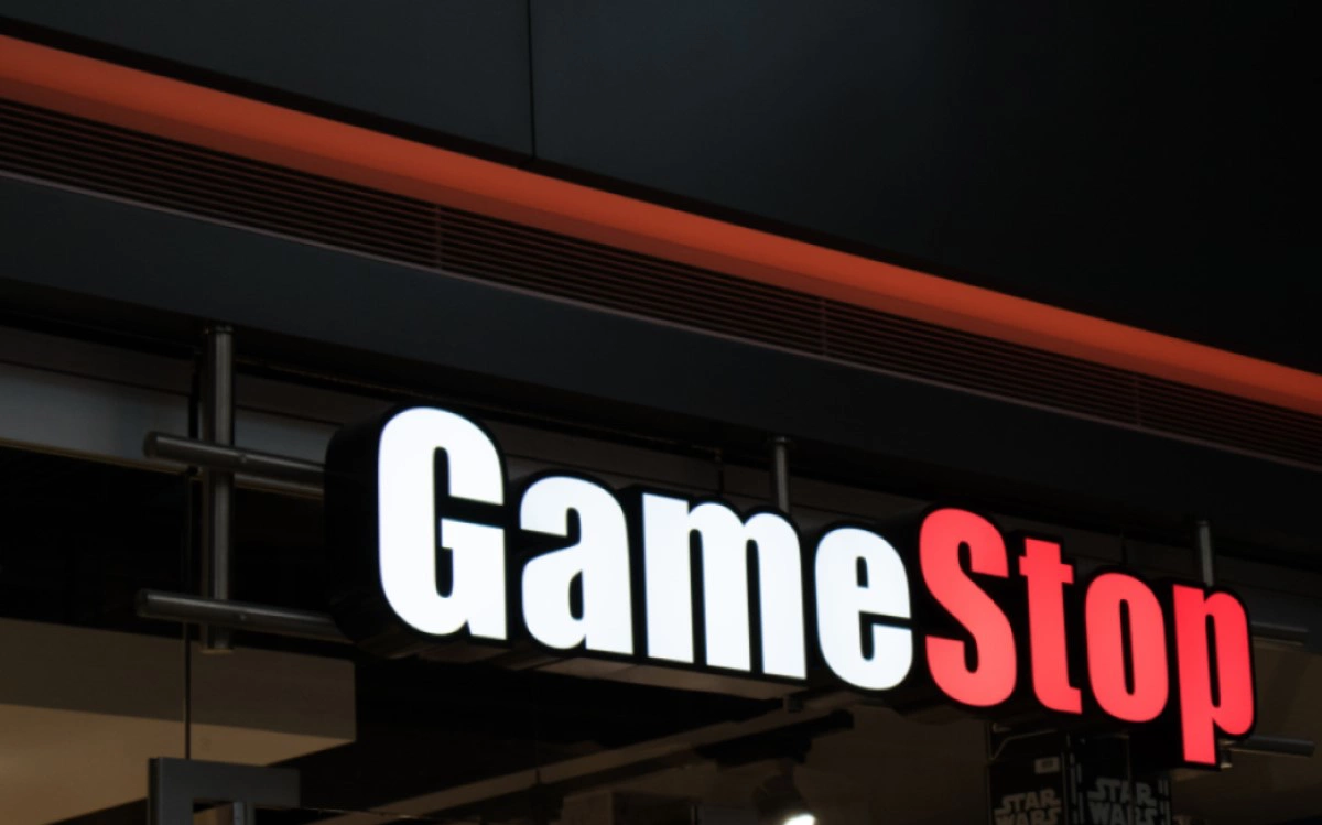 Акции GameStop взлетели на 46% после возвращения Roaring Kitty