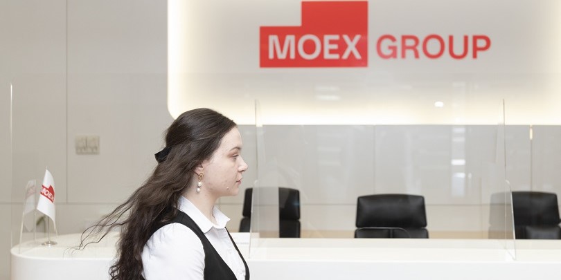 Мосбиржа приняла решение о делистинге ETF-фонда FXRB провайдера FinEx