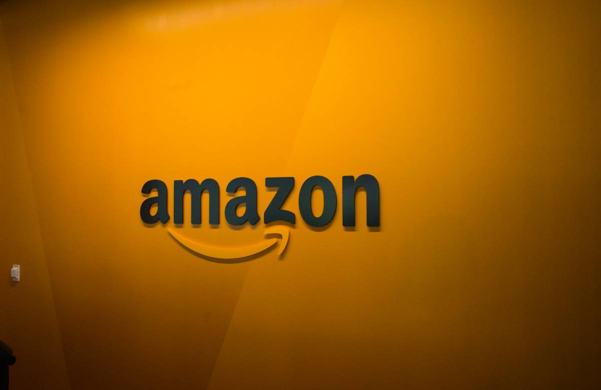 Amazon India столкнулась с обвинениями из-за контрабанды наркотиков