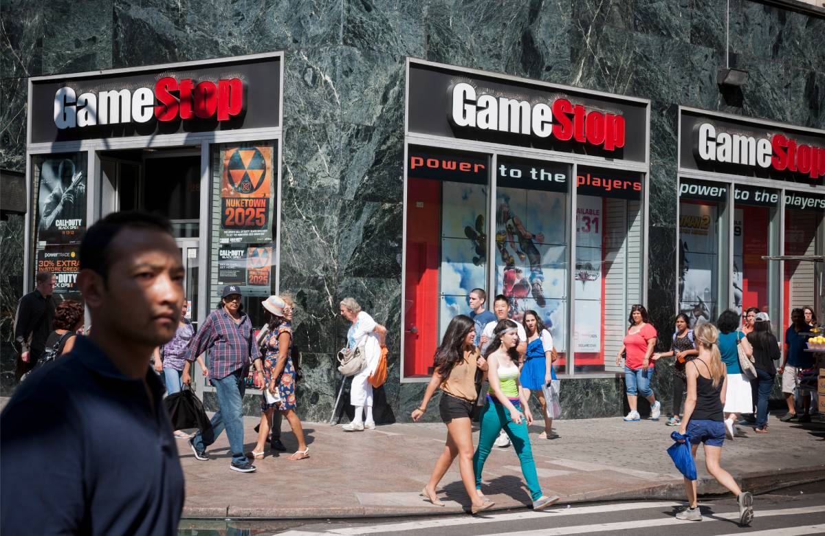 Акции GameStop взлетели почти на 10% после объявления сплита акций 4 к 1