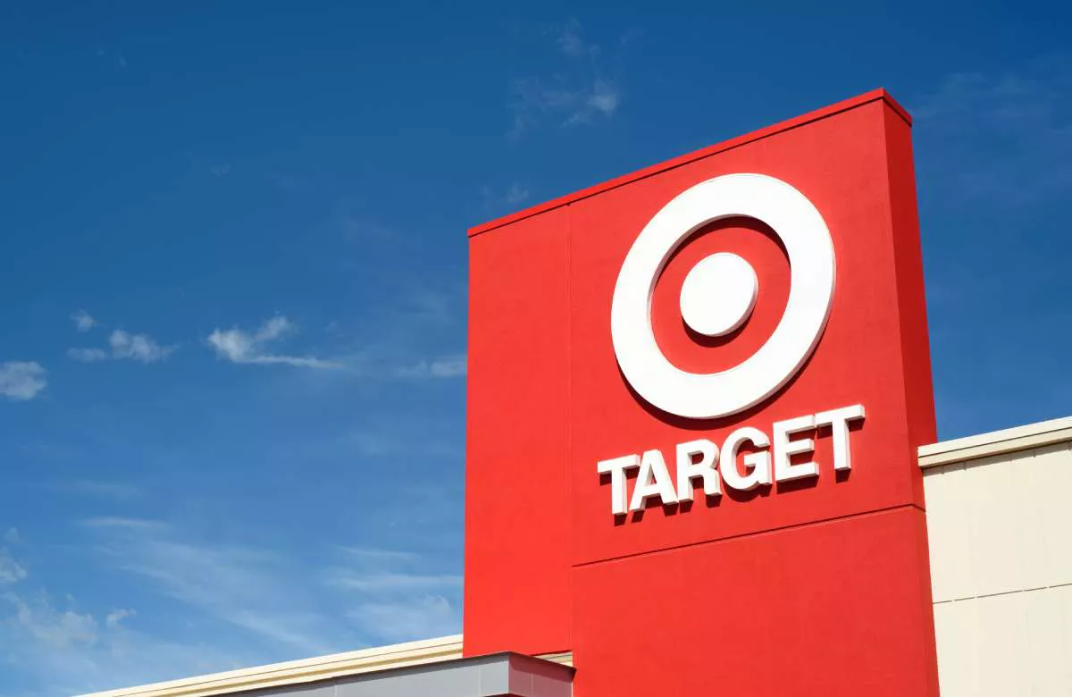 Target планирует нанять до 100 тыс. сотрудников на сезон праздников