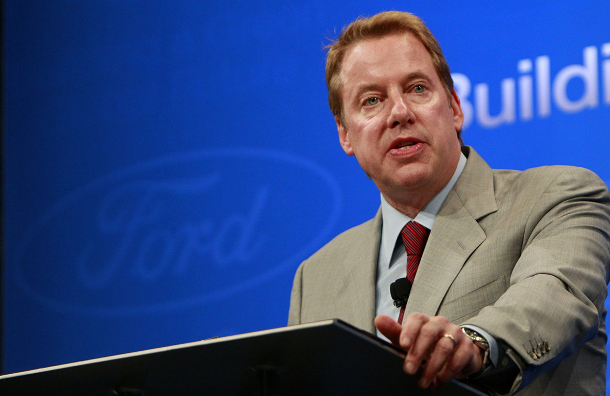 Билл Форд удваивает число акций Ford, наращивая контроль над компанией