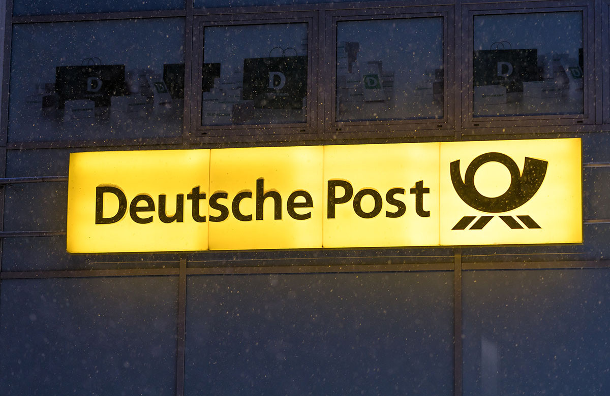 Сотрудники Deutsche Postbank проведут забастовку из-за размера зарплаты