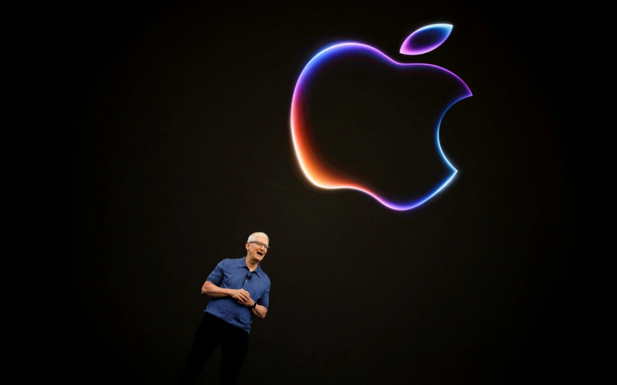 <p>Генеральный директор Apple Тим Кук на&nbsp;ежегодной конференции разработчиков в штаб-квартире компании в Купертино, Калифорния, США</p>