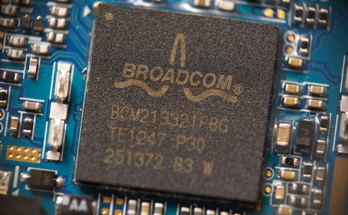 Акции Broadcom растут на 6% после публикации квартального отчета