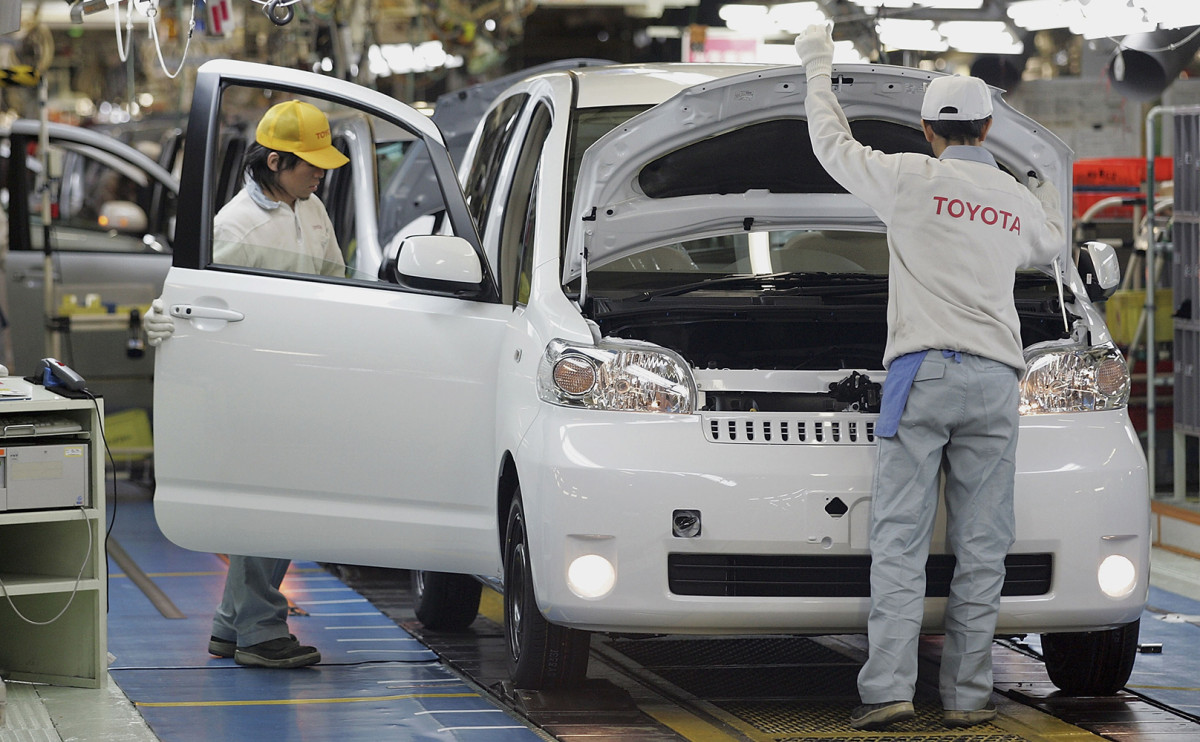 Toyota планирует в мае сократить производство на 10%
