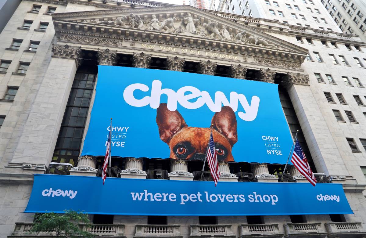 Акции интернет-магазина Chewy взлетели на 18% после выхода отчета