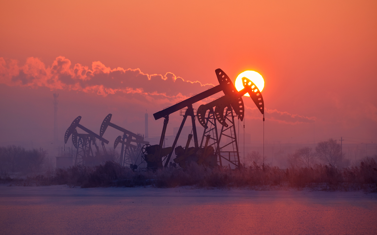 Цена нефти Brent выросла на 6% и вновь превысила $100 за баррель