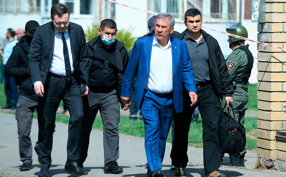 Президент Татарстана зашел в школу в Казани, где была ...