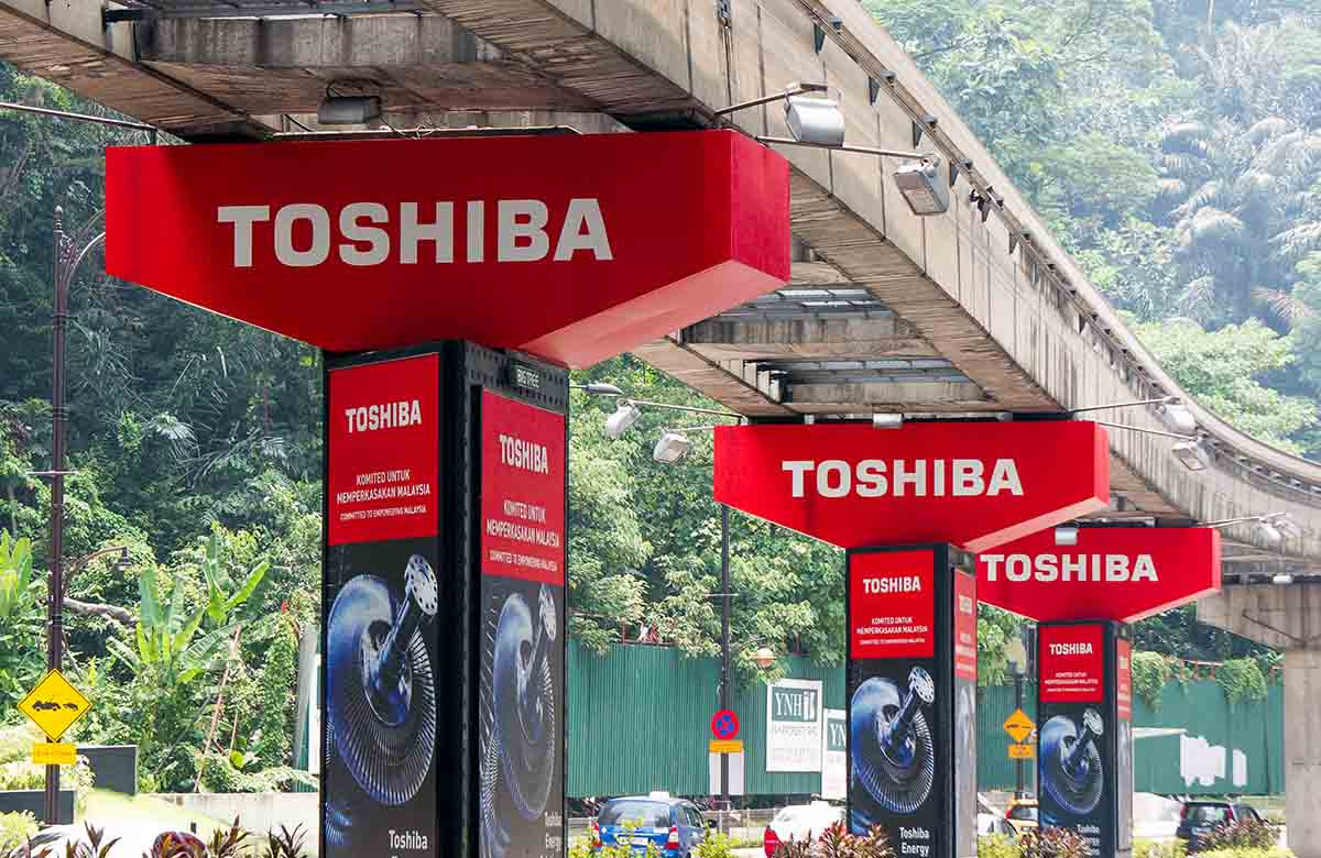Акционеры Toshiba дали инвесторам-активистам места в совете директоров
