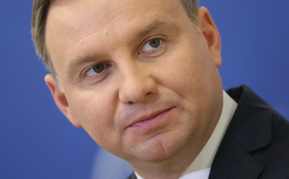 Польша ввела санкции против «Газпрома», НОВАТЭКа и «ФосАгро»