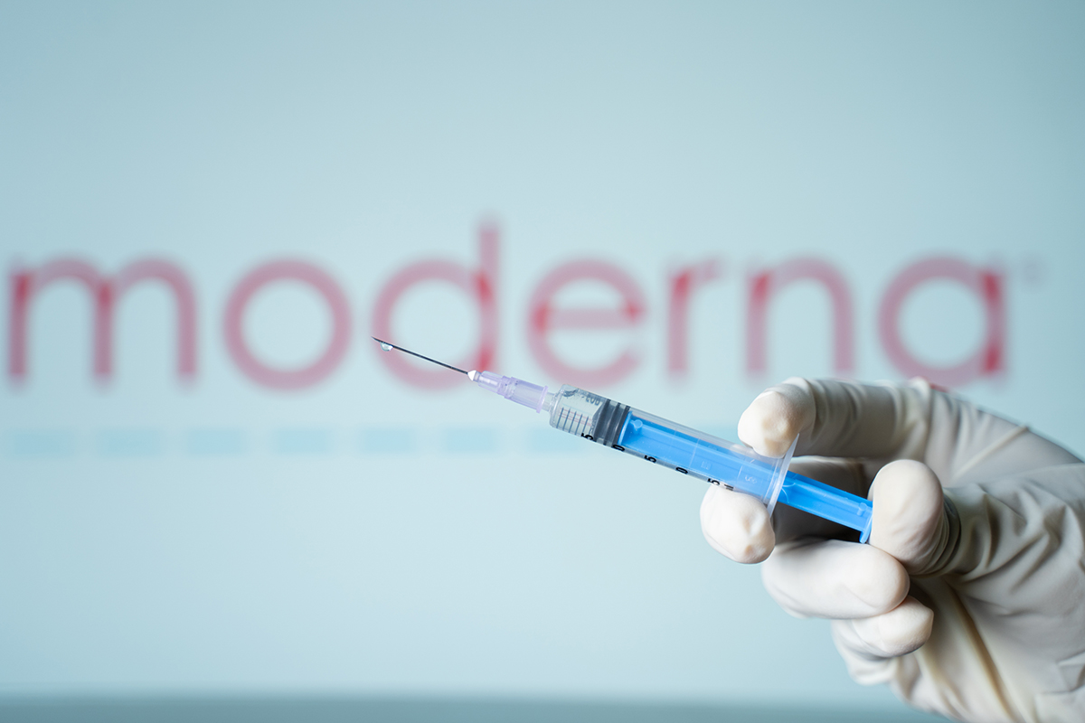 На новостях о разработке новой вакцины акции Moderna выросли на 6%