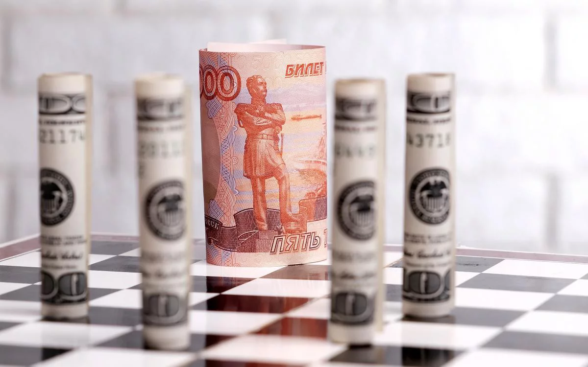 В БКС назвали российские бумаги для покупки во время ослабления доллара