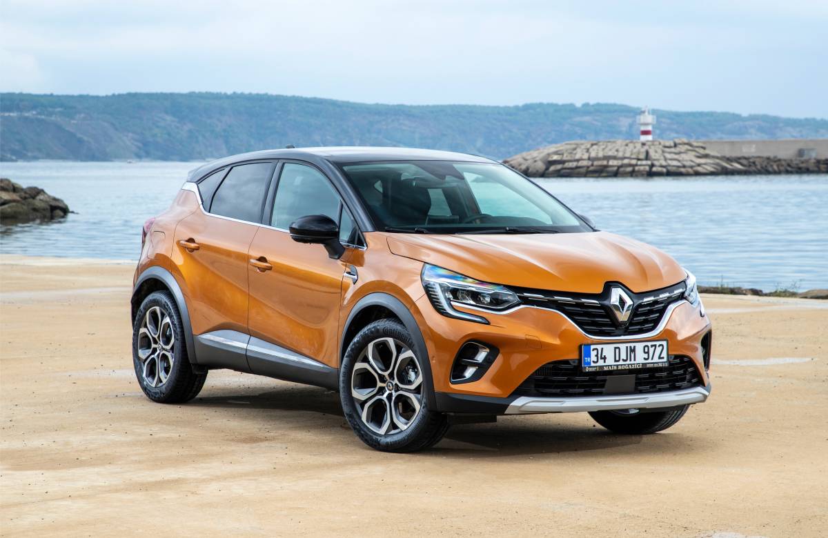 Объем продаж Renault упал на 30% после ухода из России