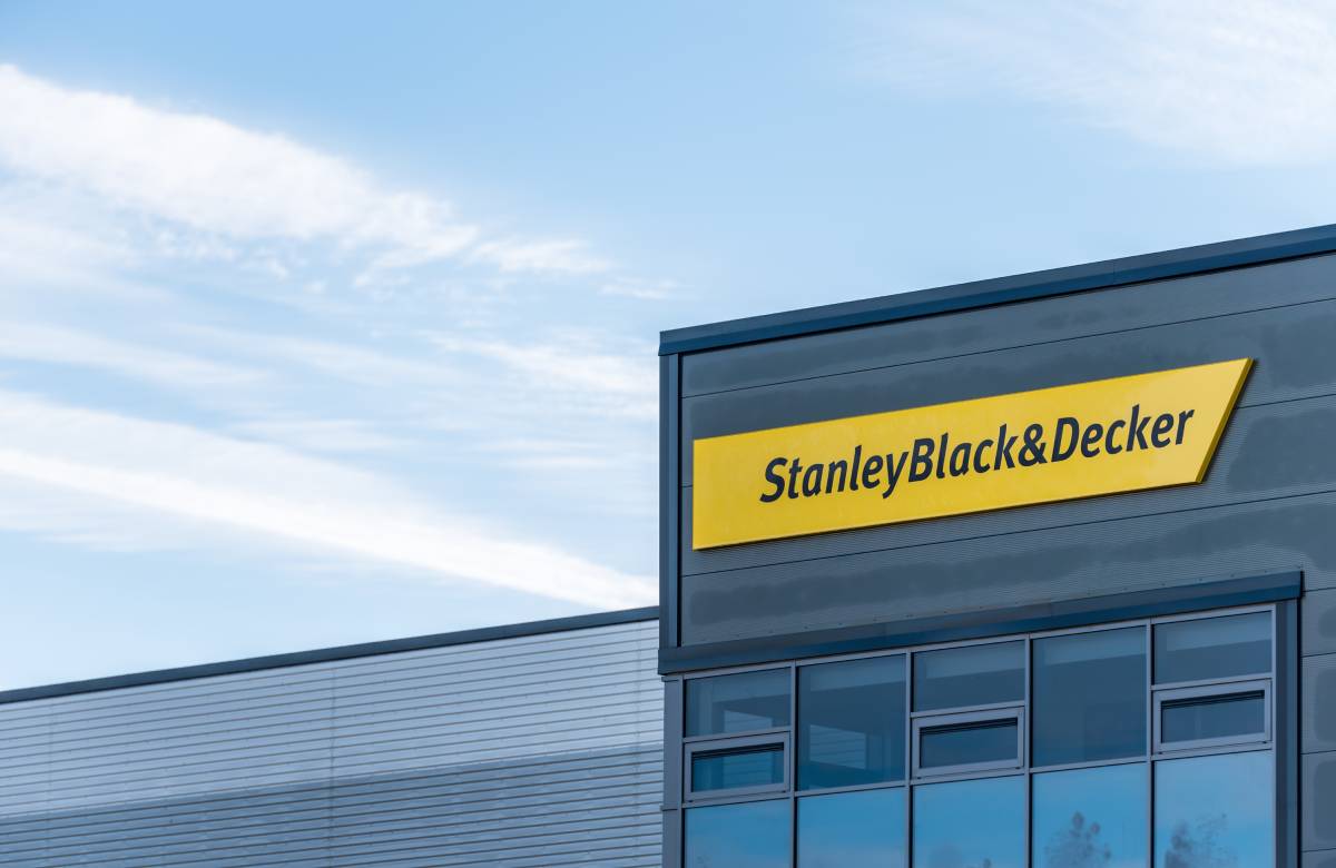 Акции Stanley Black&Decker взлетели на новости о продаже подразделения