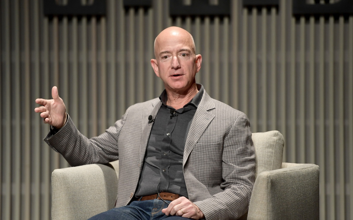Безос уйдет с поста генерального директора Amazon