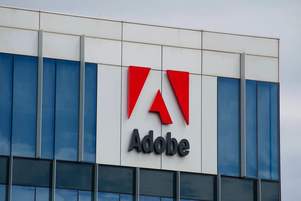 Акции Adobe упали на 9% после отчета и слабых квартальных прогнозов