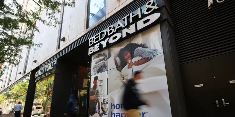Акции Bed Bath & Beyond подскочили на 63% с возвращением мем-трейдеров