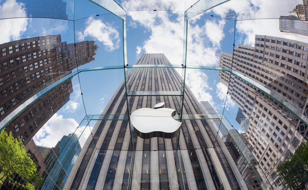 Apple закрыла магазины в Нью-Йорке из-за распространения омикрон-штамма