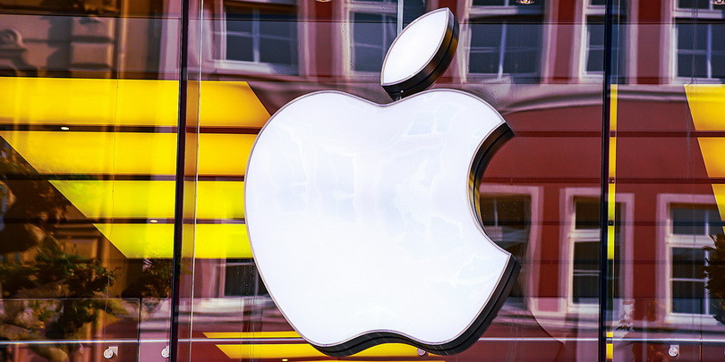 Apple стала первой в США компанией с капитализацией в $2,5 трлн