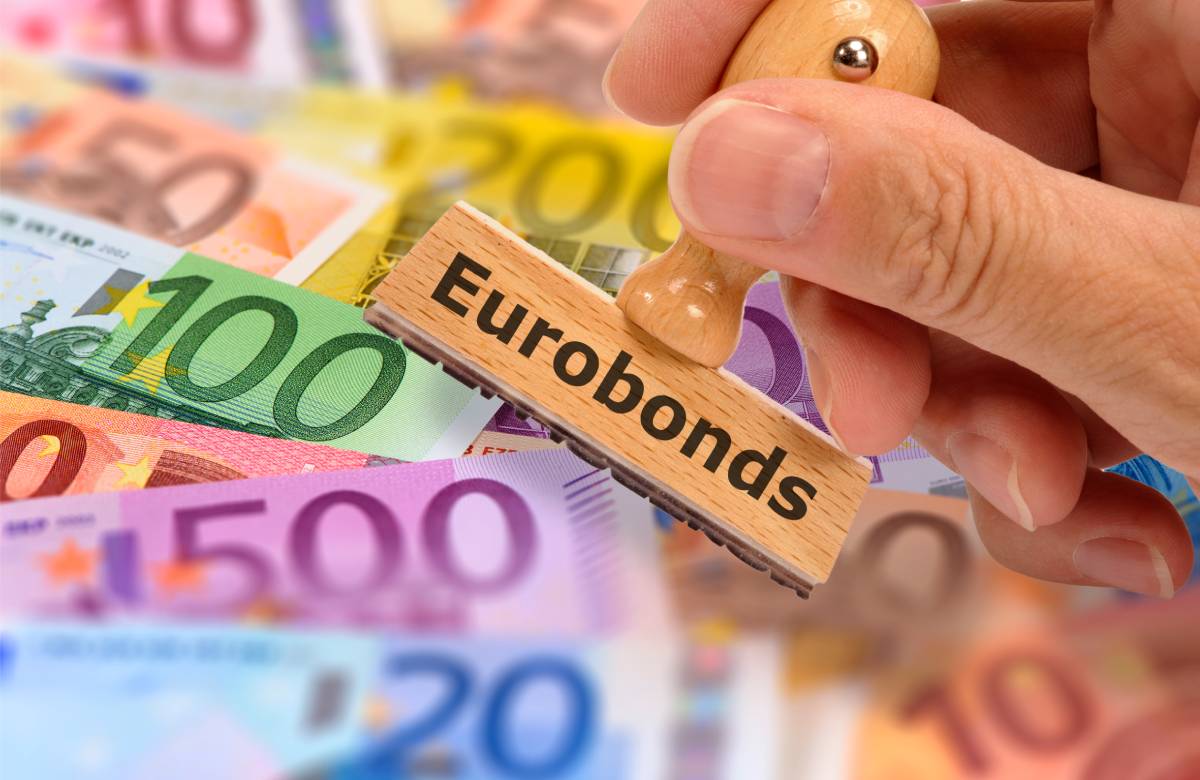 МКБ выплатит купон по еврооблигациям после получения лицензии OFSI