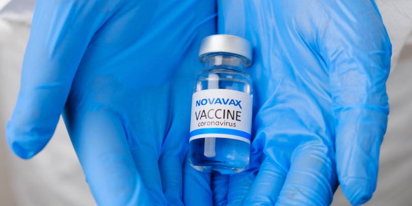 Вакцина Novavax против COVID-19 получила временное одобрение в Сингапуре