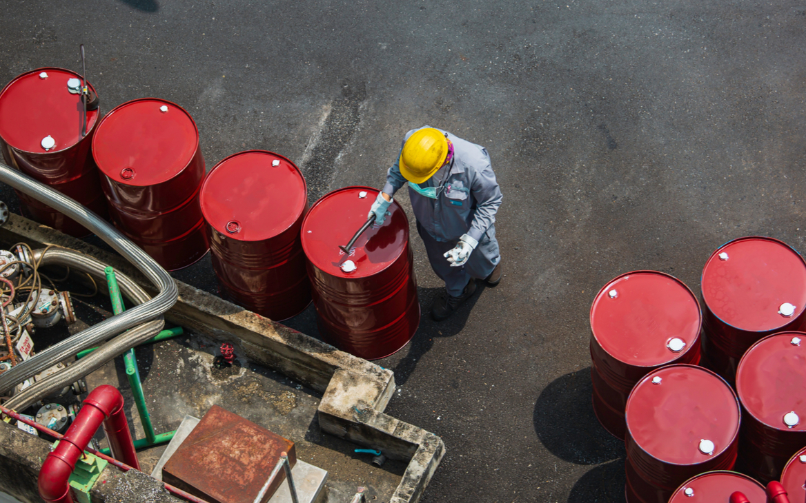 Цена нефти Brent превысила $105 за баррель впервые с августа 2014 года
