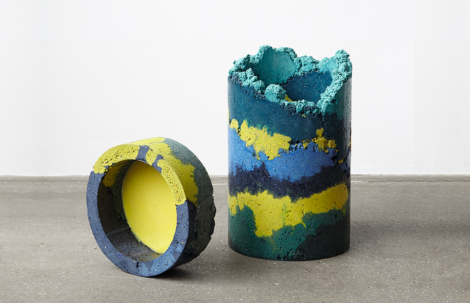 Вазы Zetteler, дизайн Шарлотты Киджер, выставка Plastic, Beyond the Chipper на London Design Fair, сентябрь 2018