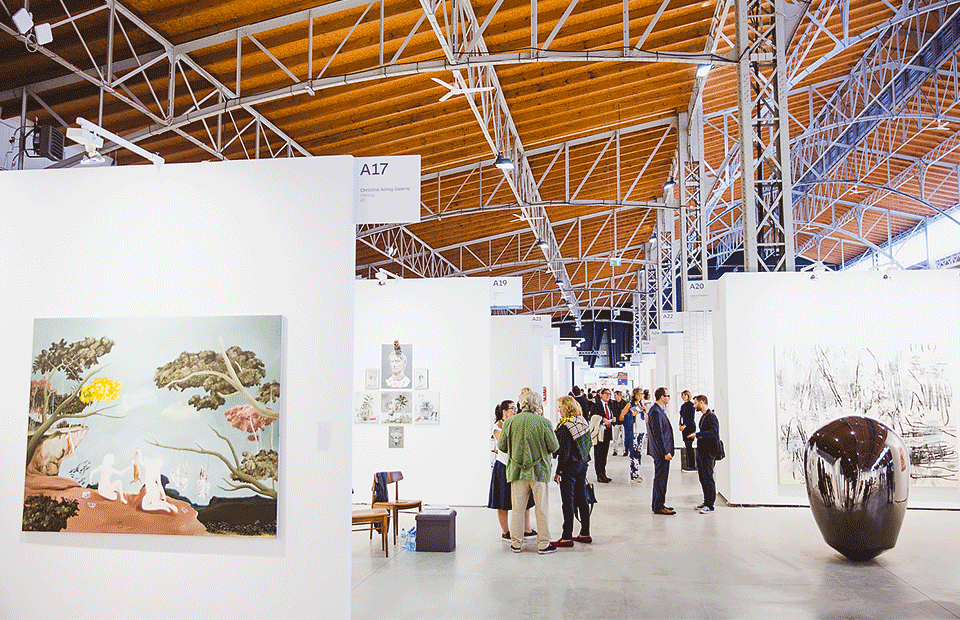 Стенды галерей на ярмарке современного искусства viennacontemporary 2016