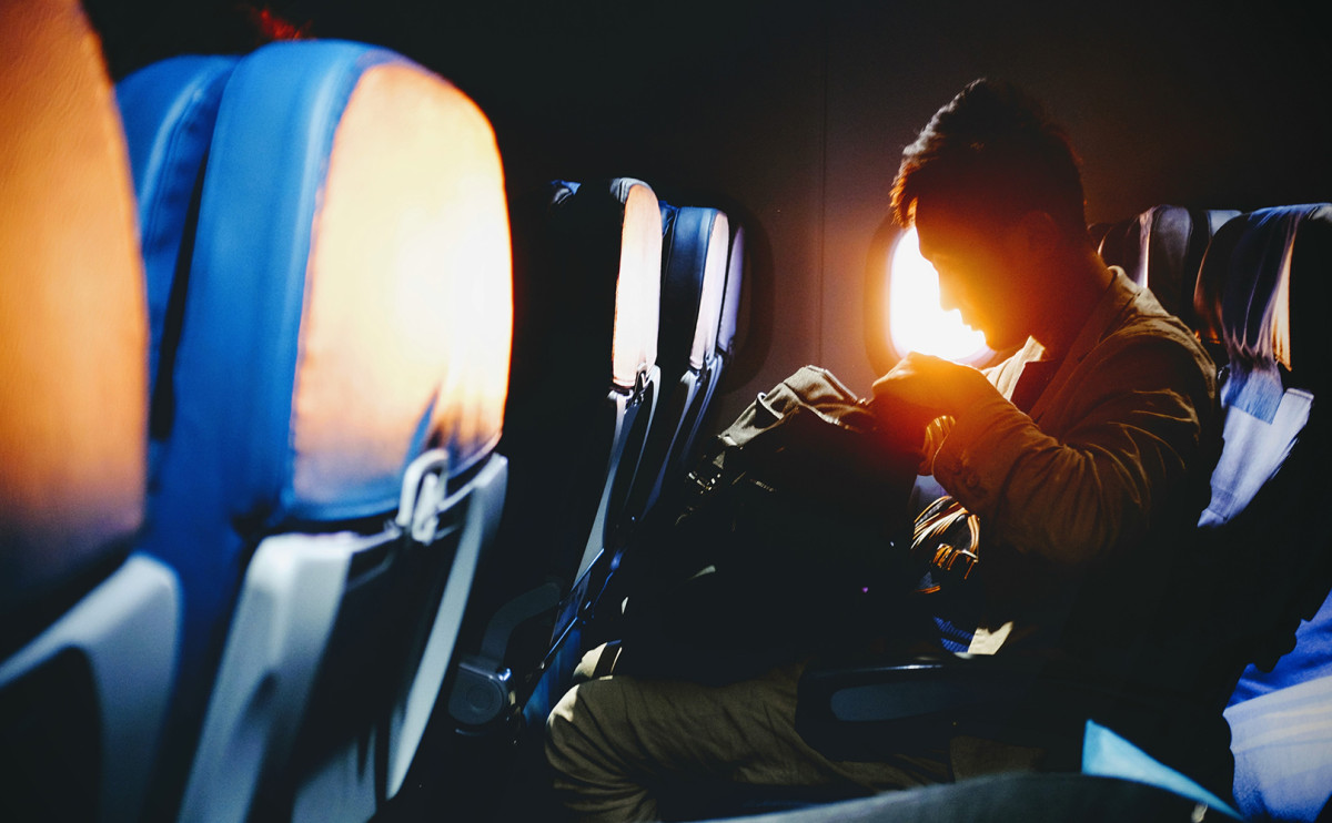 ИАТА: Пассажиры самолетов рискуют заболеть «омикроном» в два раза чаще