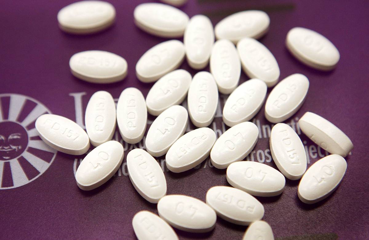 Pfizer подала заявку в FDA на одобрение таблетки от COVID-19